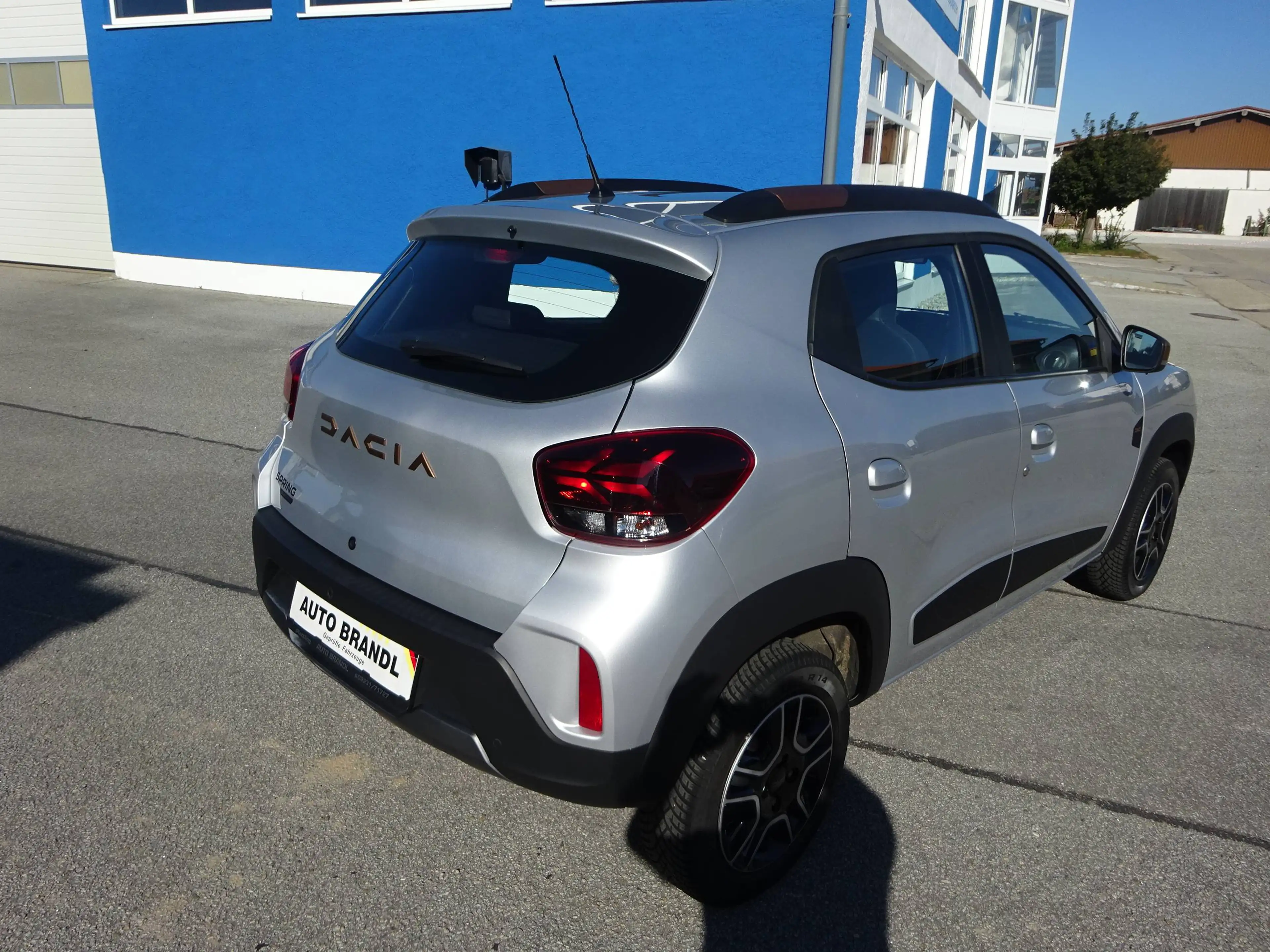 Dacia Spring Extreme 65 Electric Klima Navi Kamera TÜV+KD neu Garantie MwSt — photo 6