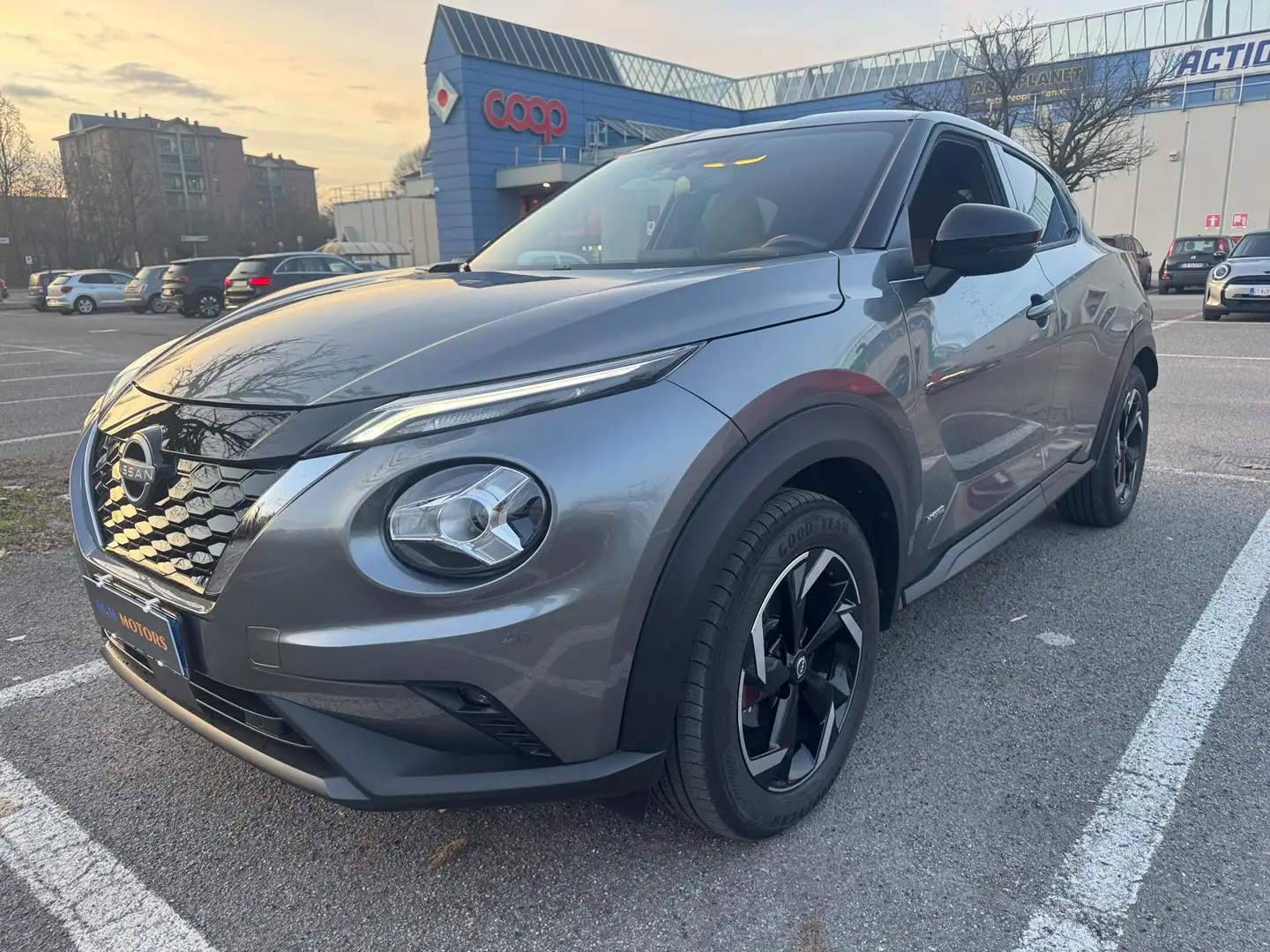 Nissan Juke 1.6 hev N-Connecta NO VINCOLI FINANZIARI Gris - 2