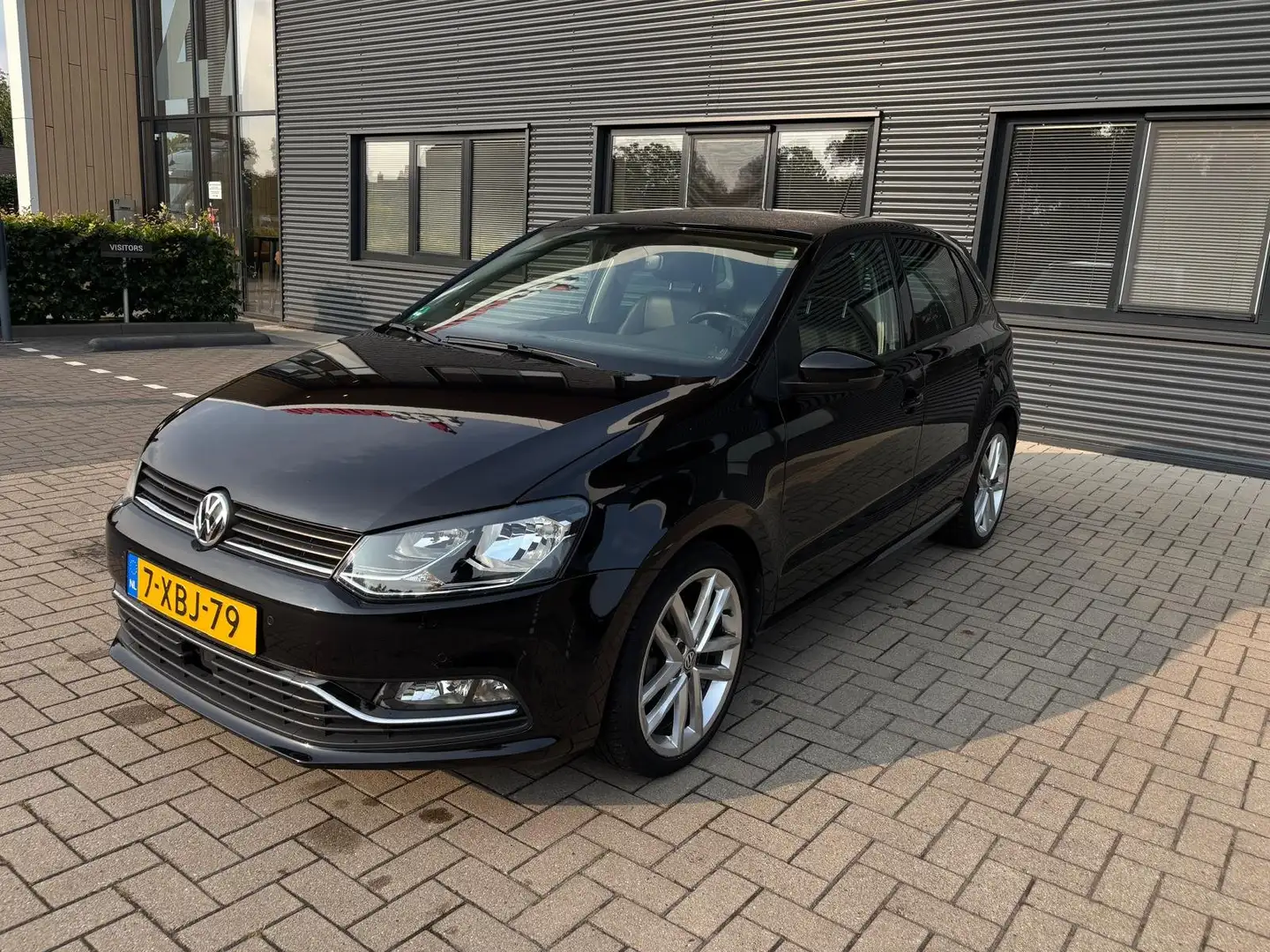 Volkswagen Polo Polo 1.2 TSI Highline Zwart - 1