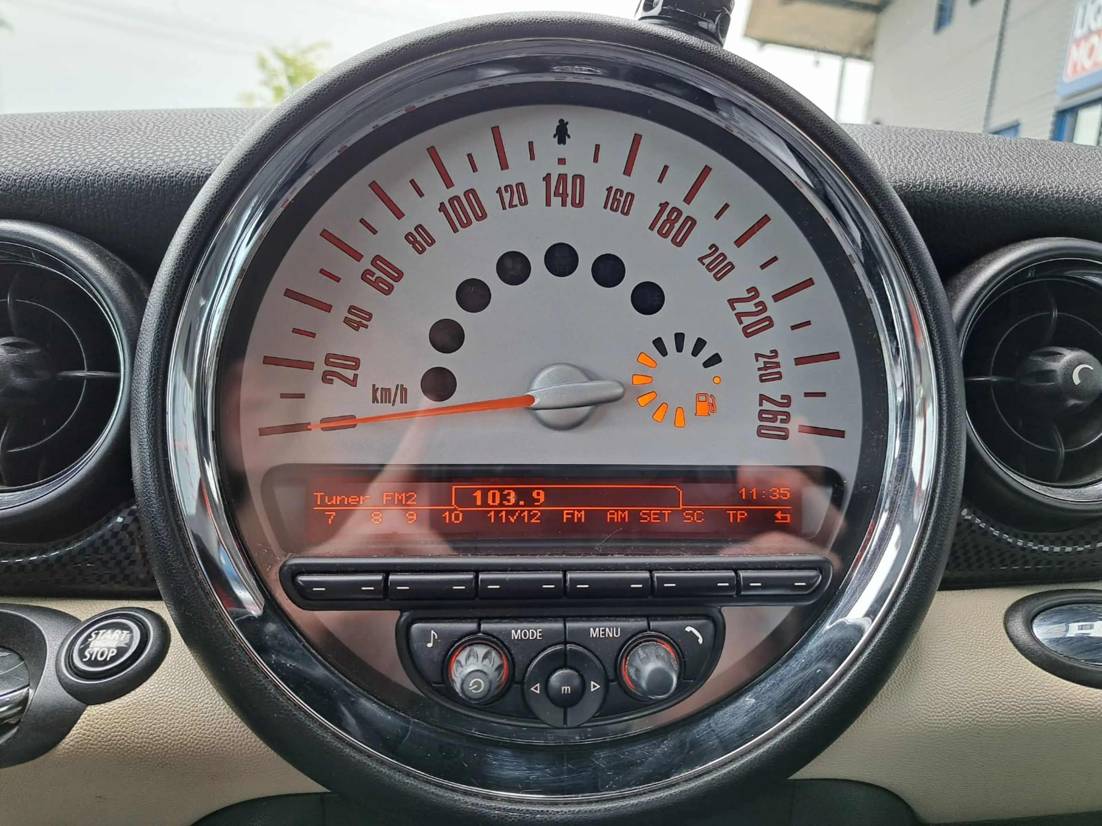 MINI Cooper SD Coupe 2.0*HARMAN/KARDON*XENON*SPOILER*RECARO SITZE* — photo 17