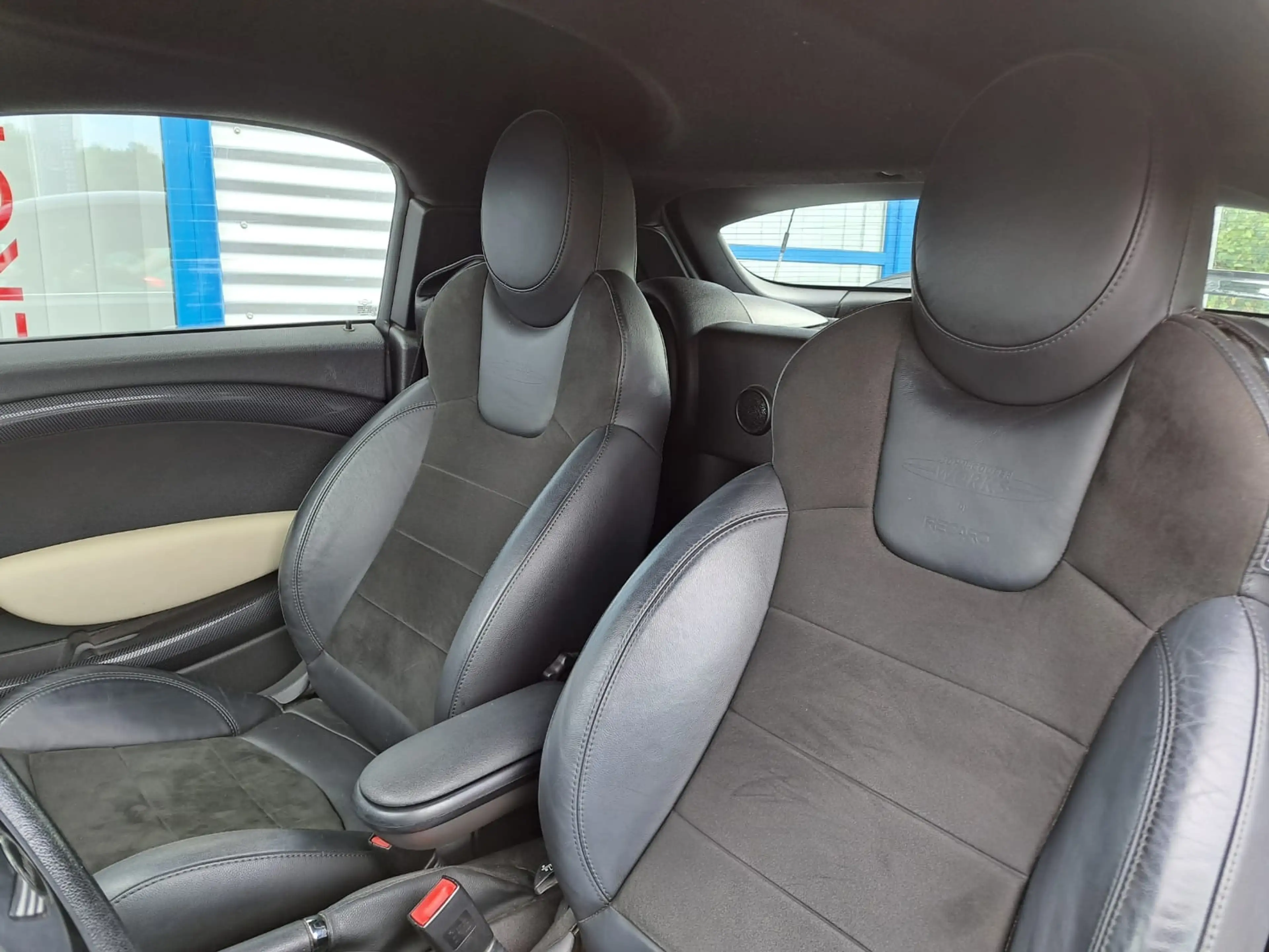 MINI Cooper SD Coupe 2.0*HARMAN/KARDON*XENON*SPOILER*RECARO SITZE* — photo 11