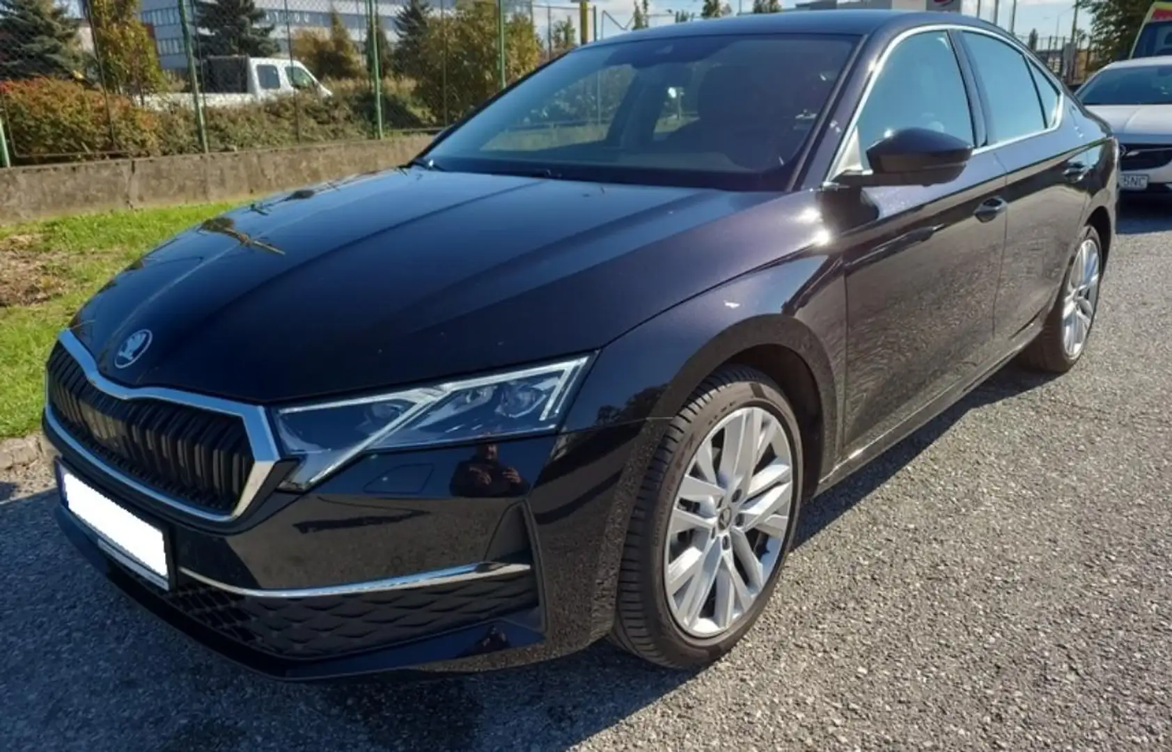 Skoda Octavia 2.0 TDI DSG MATRIX H-UP V-COCK AHK T.LEDER ACC Noir - 1