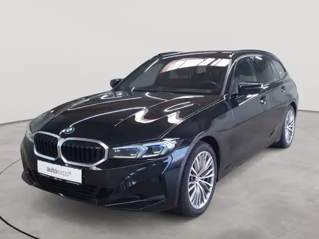 BMW 3 Series view 2