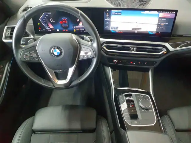 BMW 3 Series view 9