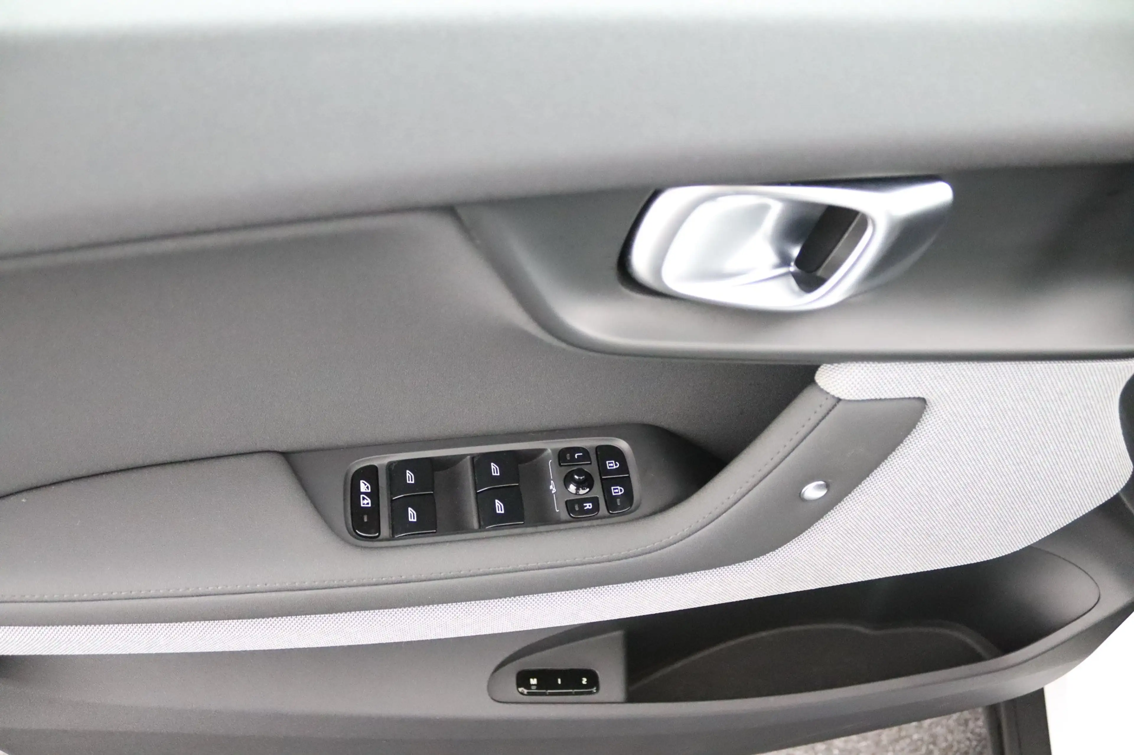 Polestar 2 Long Range Single Motor 78 kWh | Pilot Pack | BLIS — photo 25