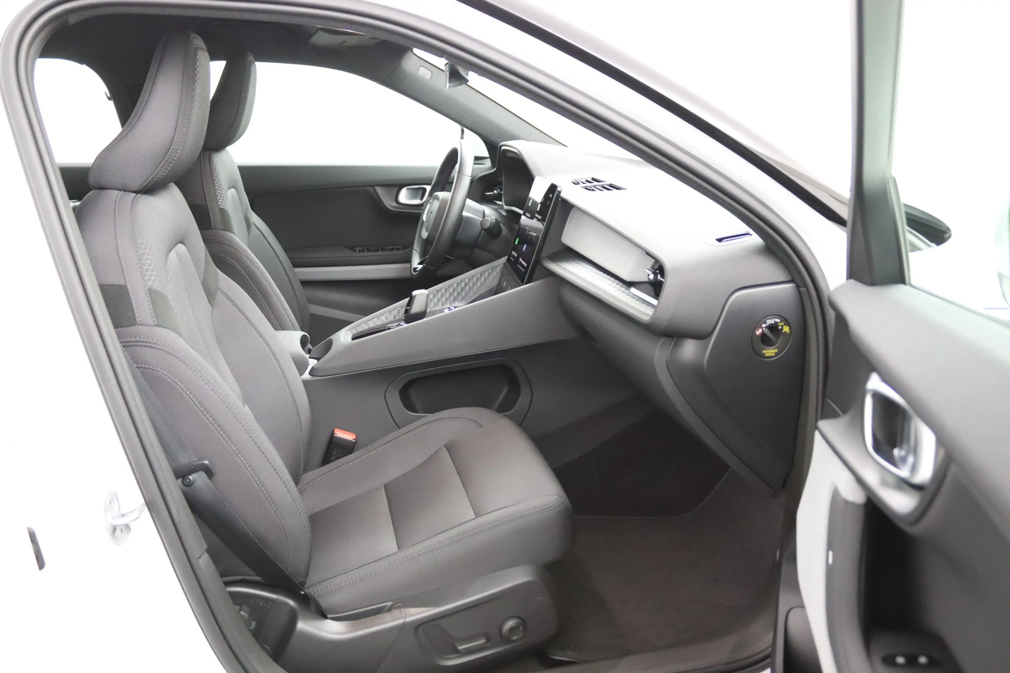 Polestar 2 Long Range Single Motor 78 kWh | Pilot Pack | BLIS — photo 8