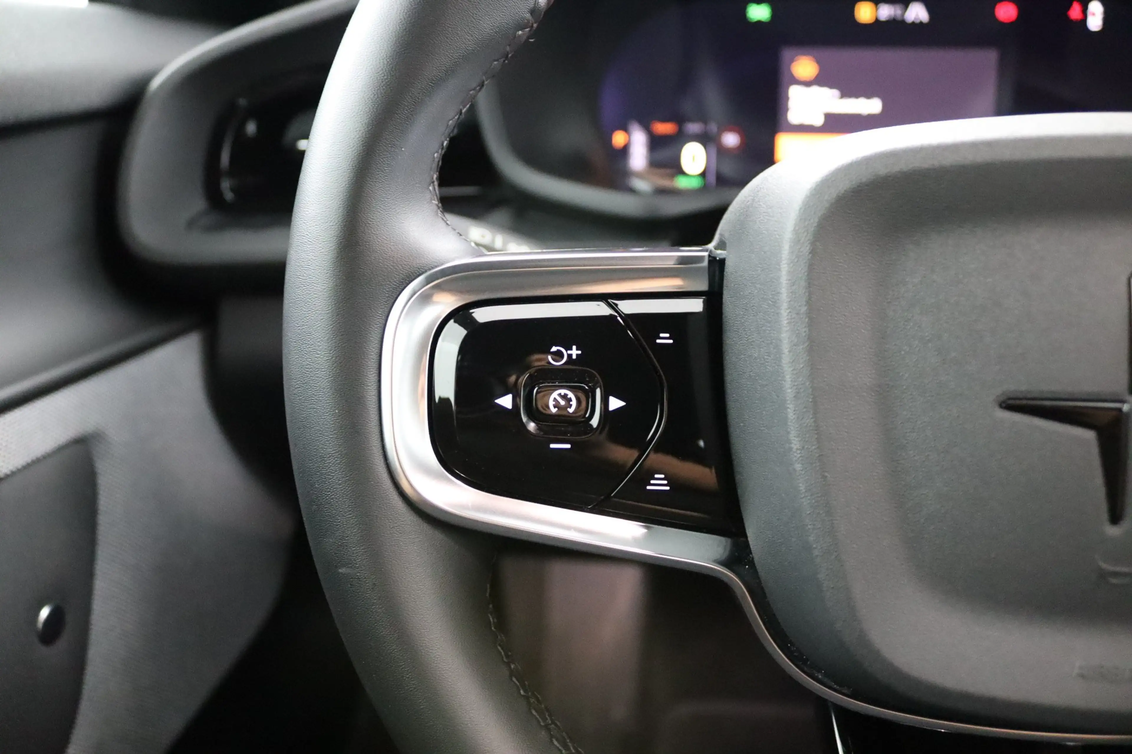 Polestar 2 Long Range Single Motor 78 kWh | Pilot Pack | BLIS — photo 15