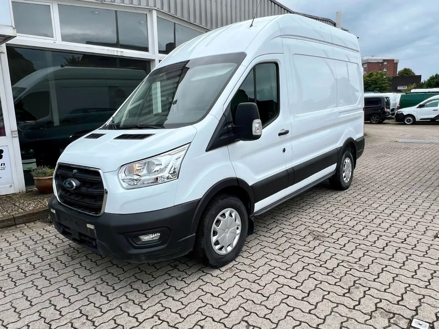 Ford Transit TRANSIT KASTEN 350 L2H3/REGALE/KAMERA/STANDHZG. Weiß - 2