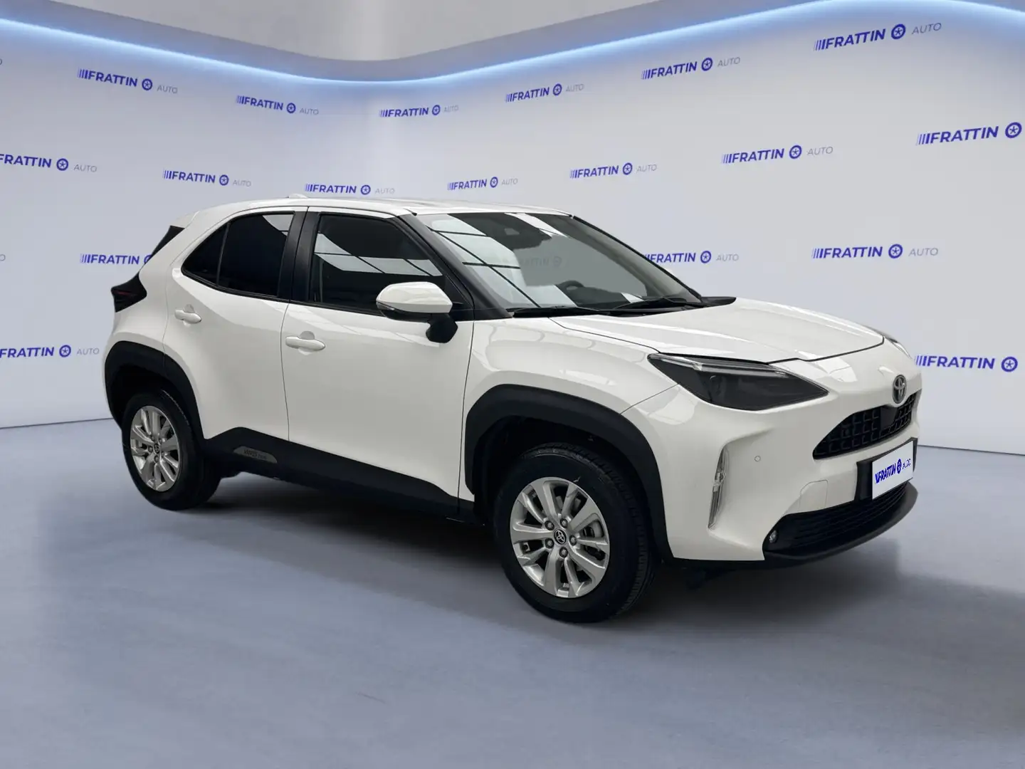 Toyota Yaris Cross 1.5 Hybrid 5p. E-CVT Business Blanc - 2