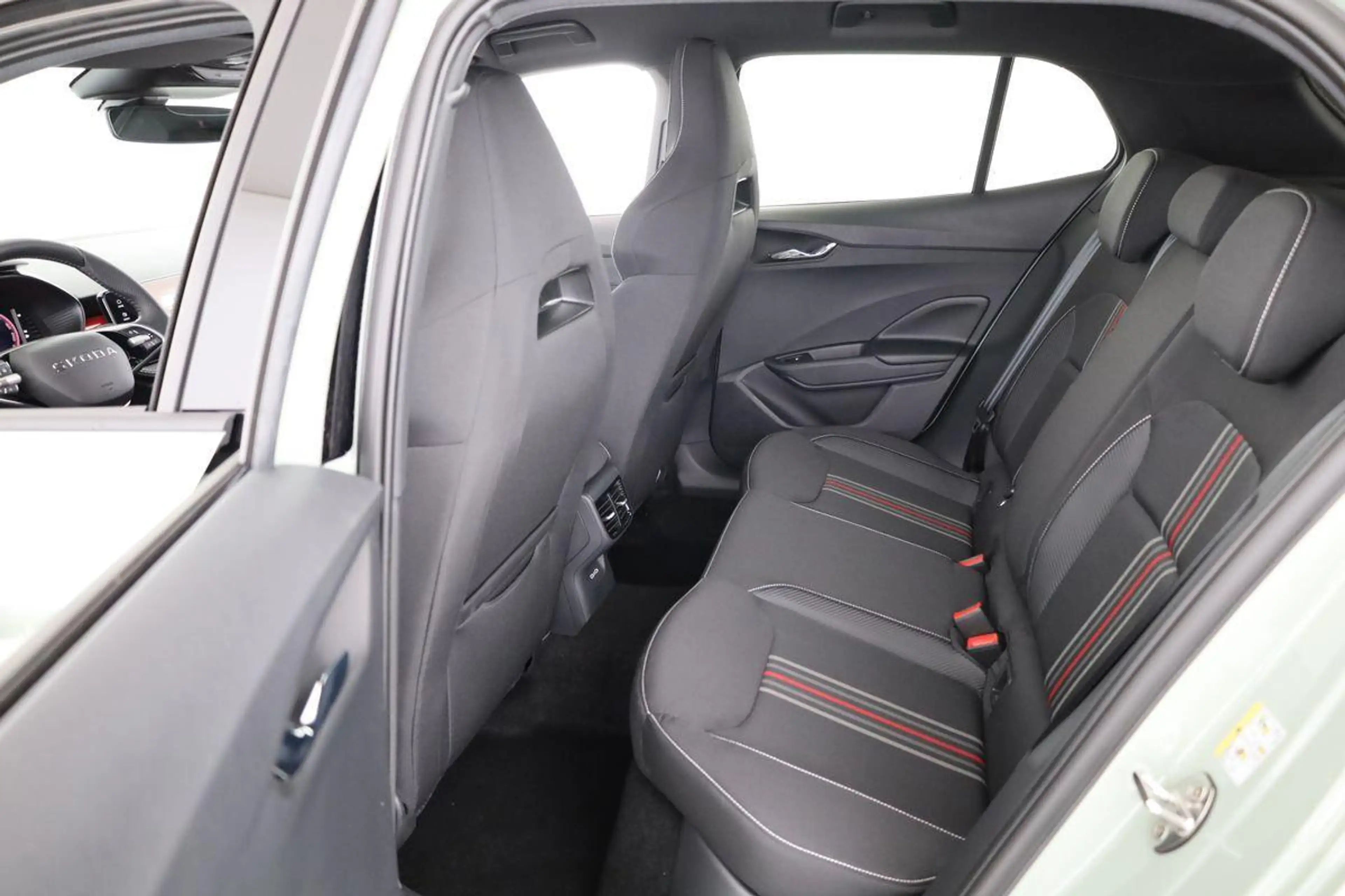 Skoda Fabia Monte Carlo 1.5 TSI DSG Carlo, Ladeboden, LED, ... — photo 11