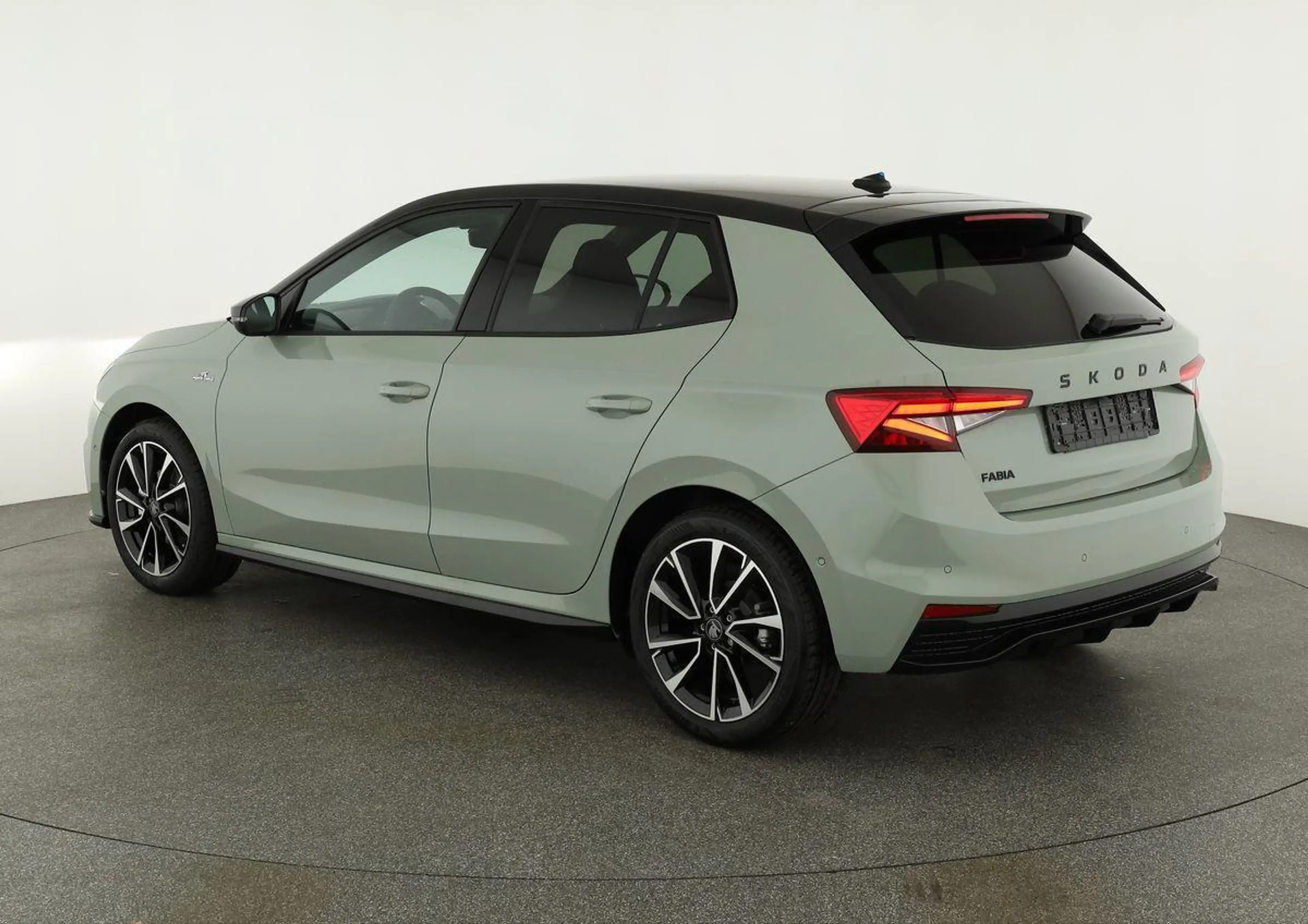 Skoda Fabia Monte Carlo 1.5 TSI DSG Carlo, Ladeboden, LED, ... — photo 3