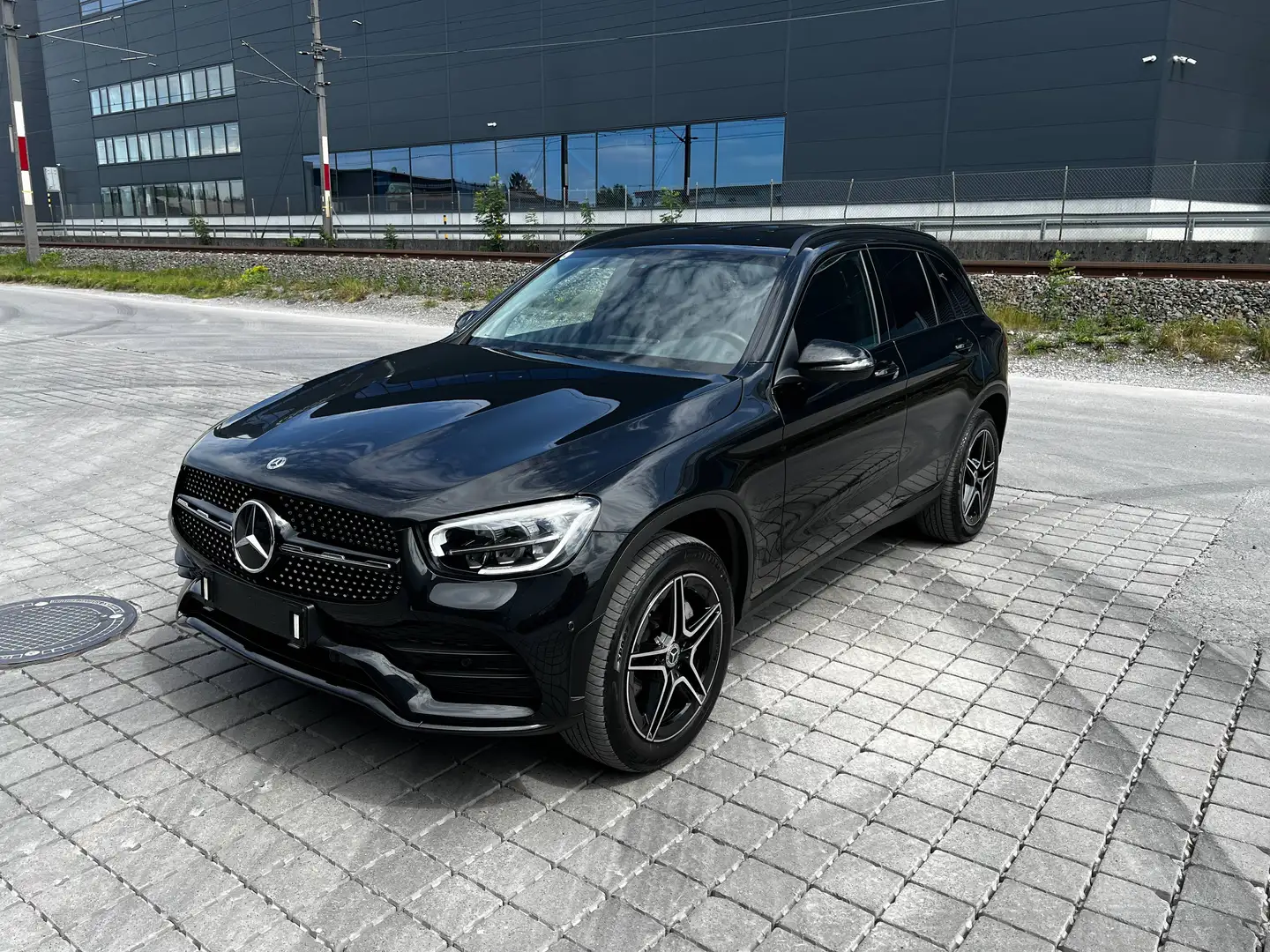 Mercedes-Benz GLC 300 GLC 300 de PHEV 4Matic Schwarz - 1