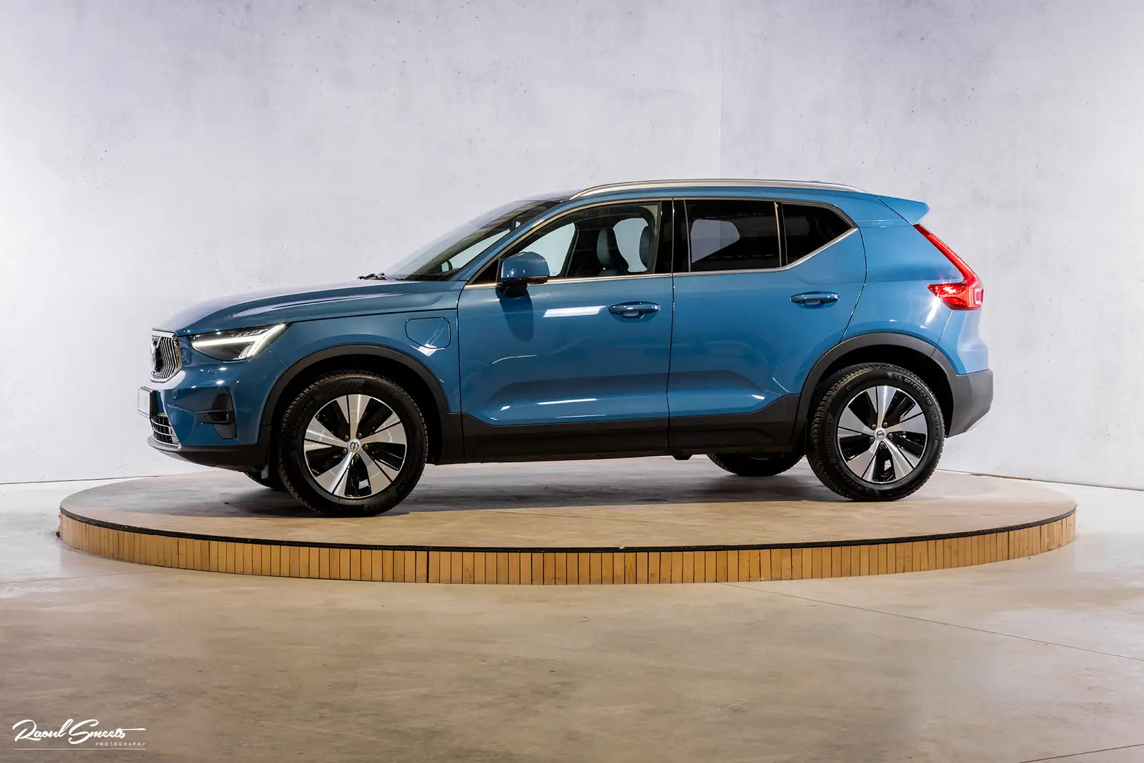 Volvo XC40 1.5 T4 Plug-in hybrid Core Bright | Adaptieve crui Bleu - 2