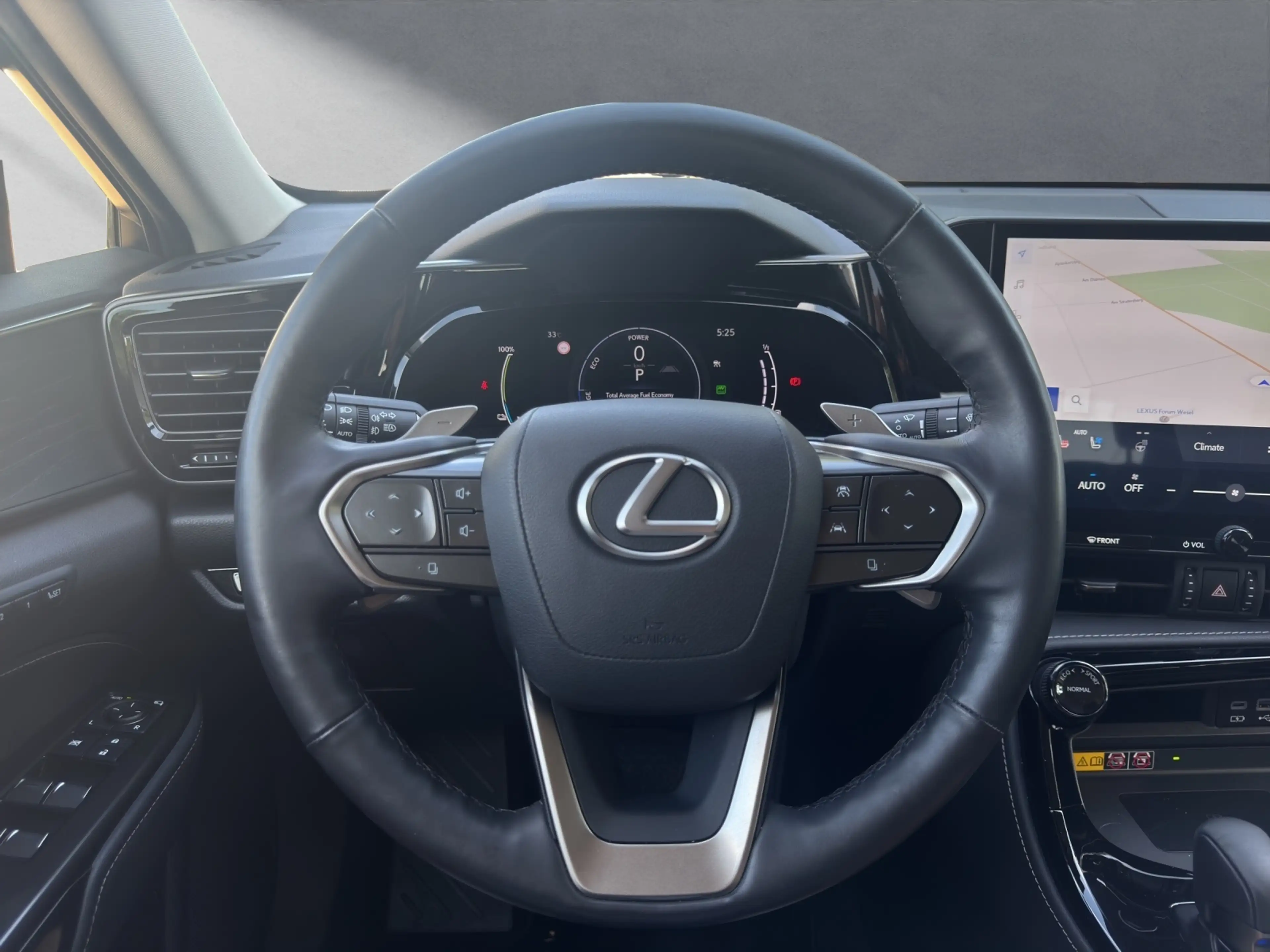 Lexus NX 450h+ 450 h+ E-Four Luxury, AHK — photo 10