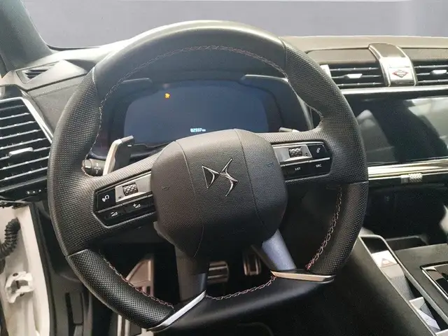 DS Automobiles DS 7 Crossback view 12