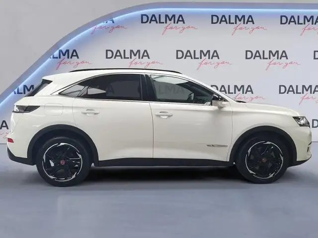 DS Automobiles DS 7 Crossback view 6
