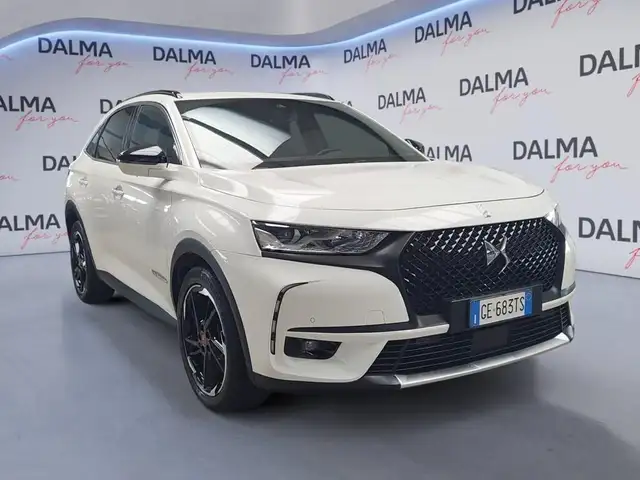 DS Automobiles DS 7 Crossback view 7