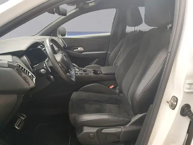 DS Automobiles DS 7 Crossback view 10