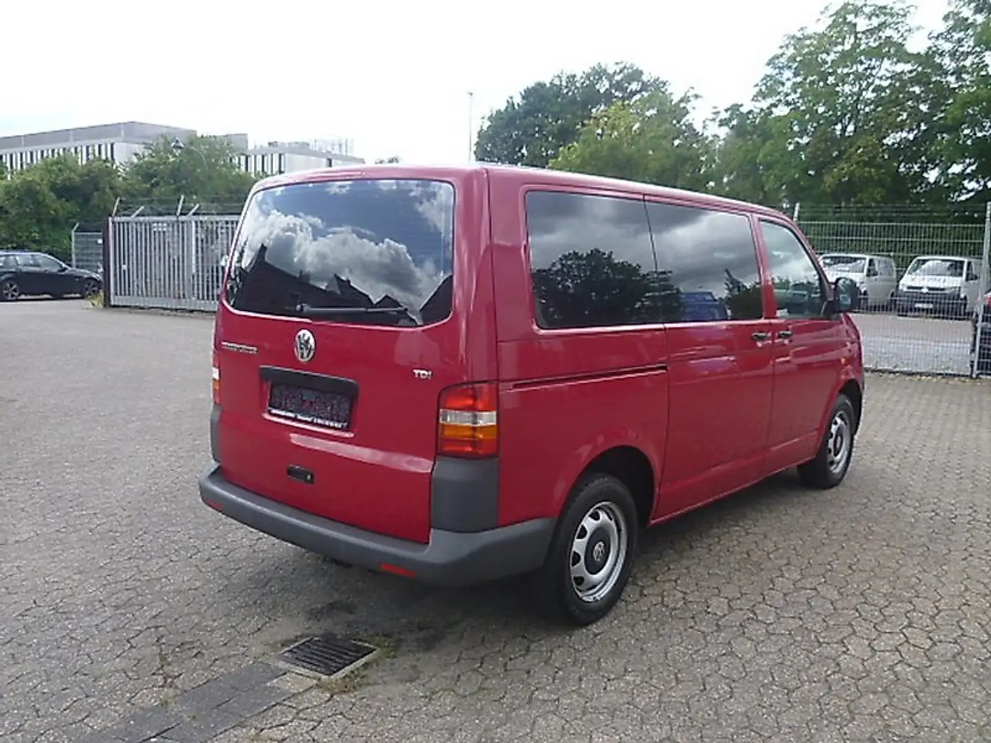 Volkswagen T5 Kombi Kombi Volksbus 5-Sitzer Klima 1.Hand Rot - 2