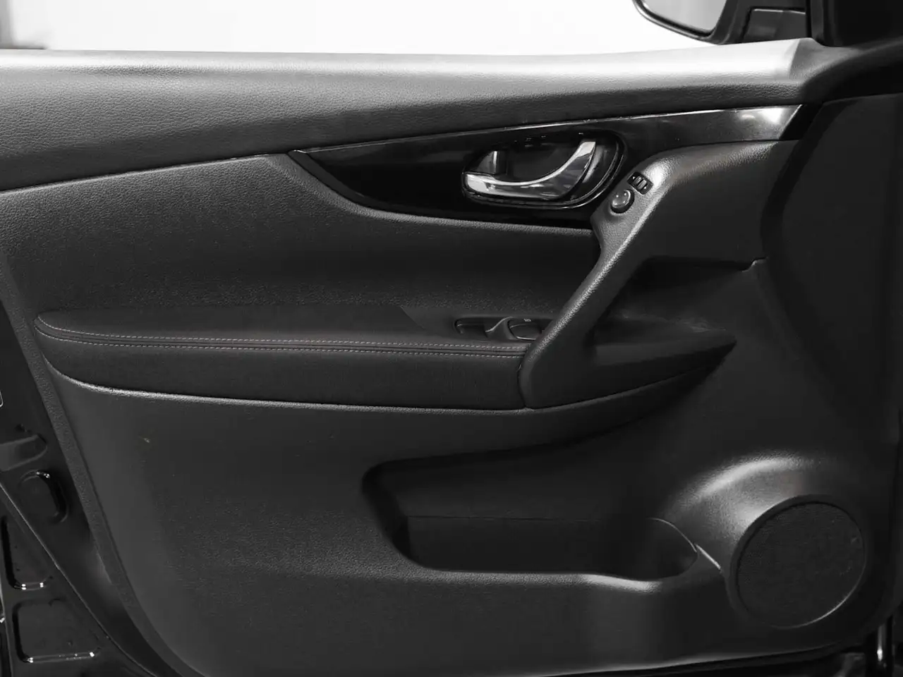Nissan Qashqai снимка Nissan Qashqai