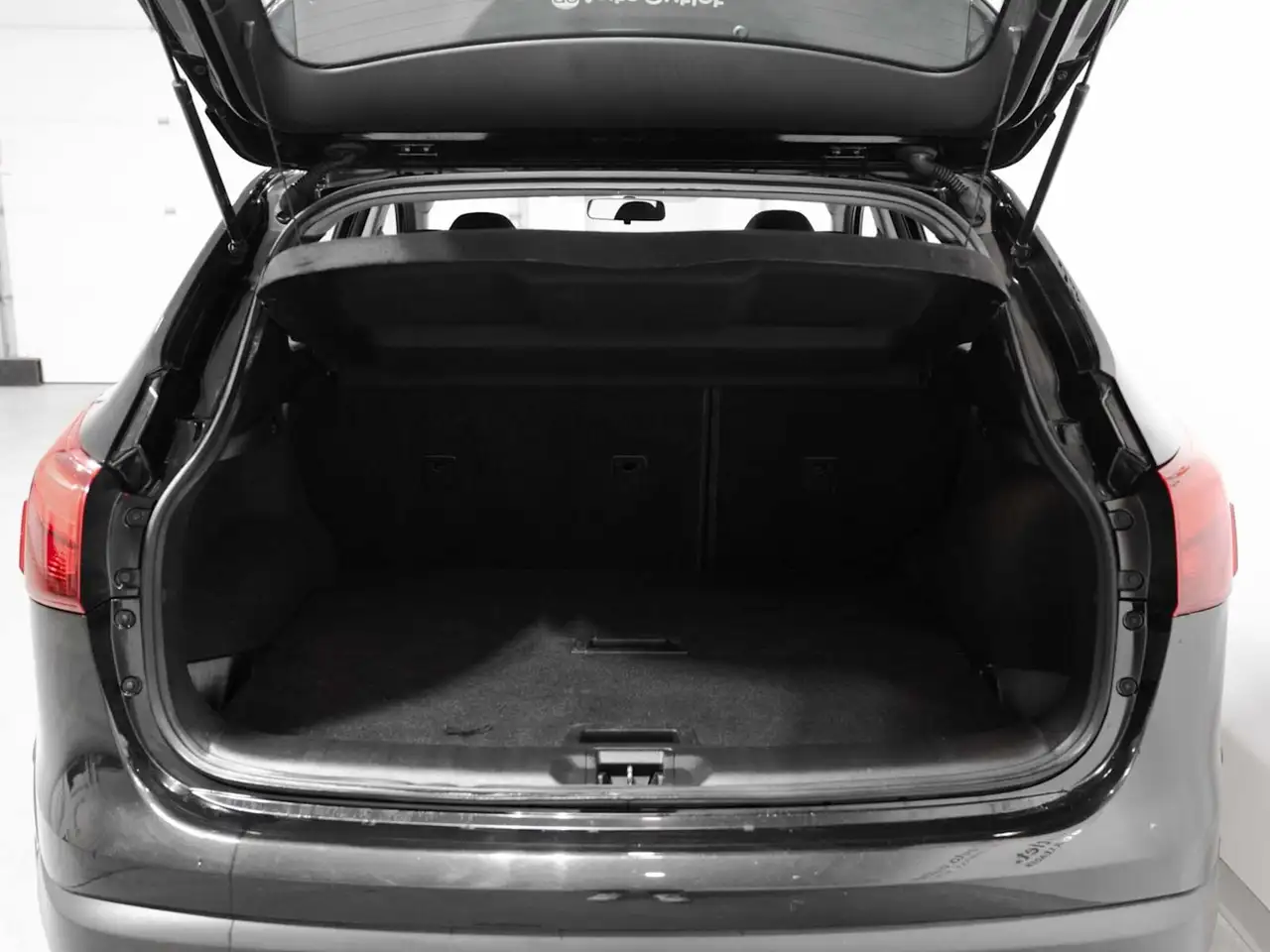 Nissan Qashqai снимка Nissan Qashqai