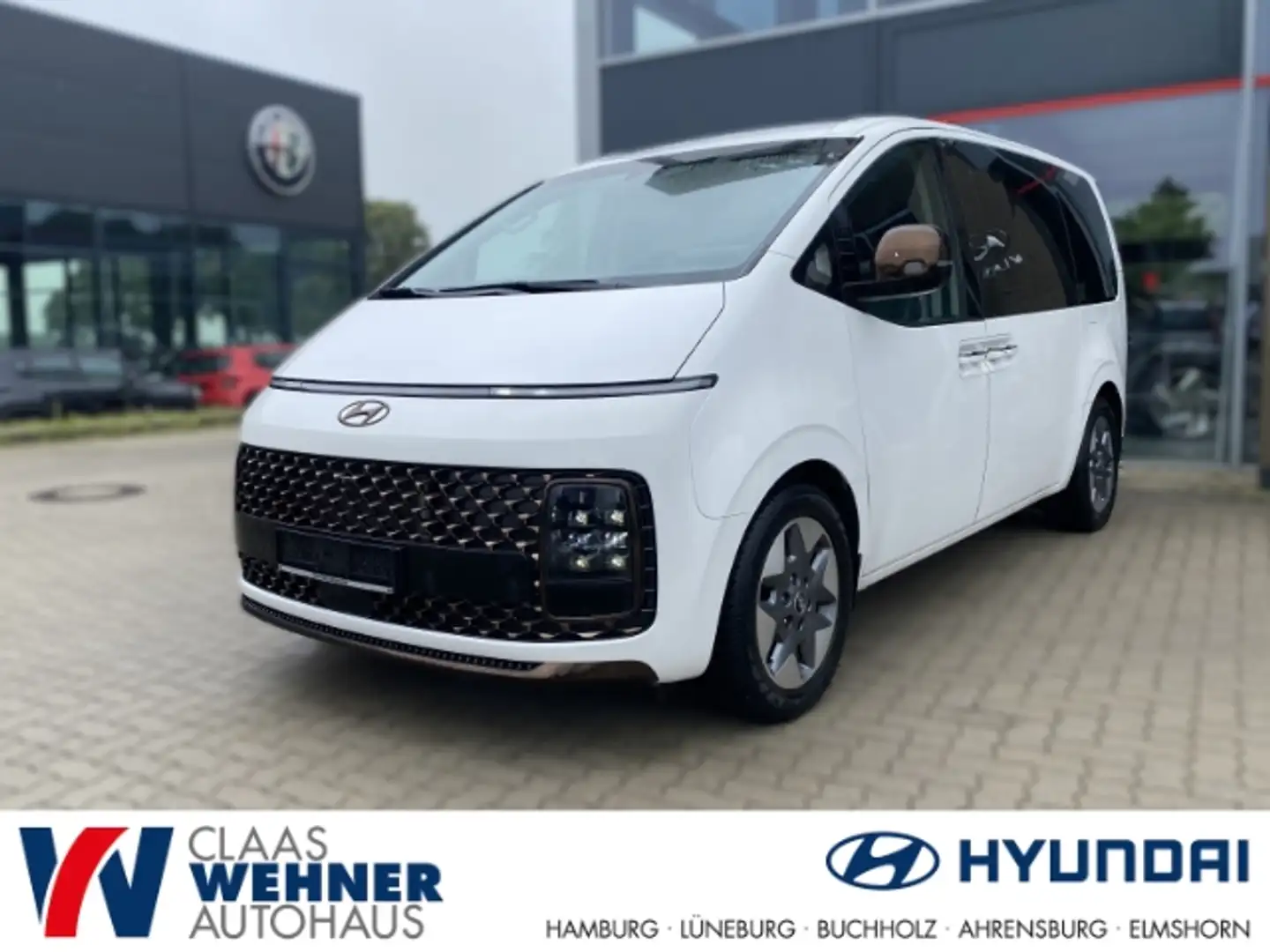 HYUNDAI Staria