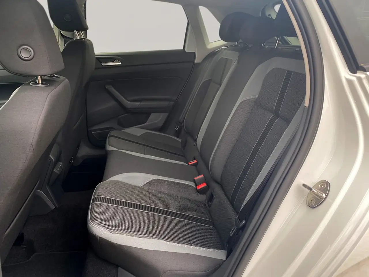 Volkswagen Polo 1.0 TSI Style IQ-LIGHT*ACC*APP-CONNECT*SHZ*PDC*..., миниатюра 9