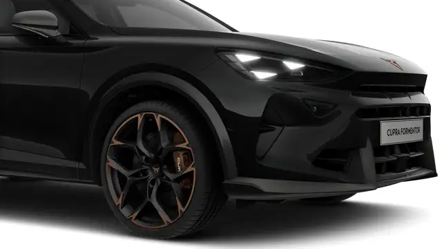 Cupra Formentor view 4