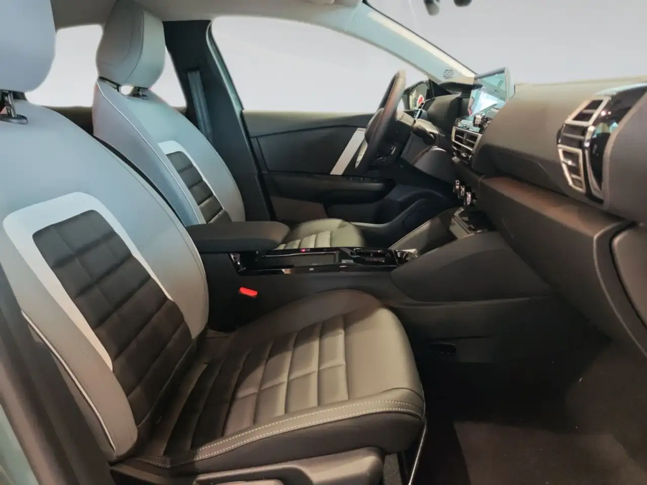 Citroen C4 2026 — фото 10