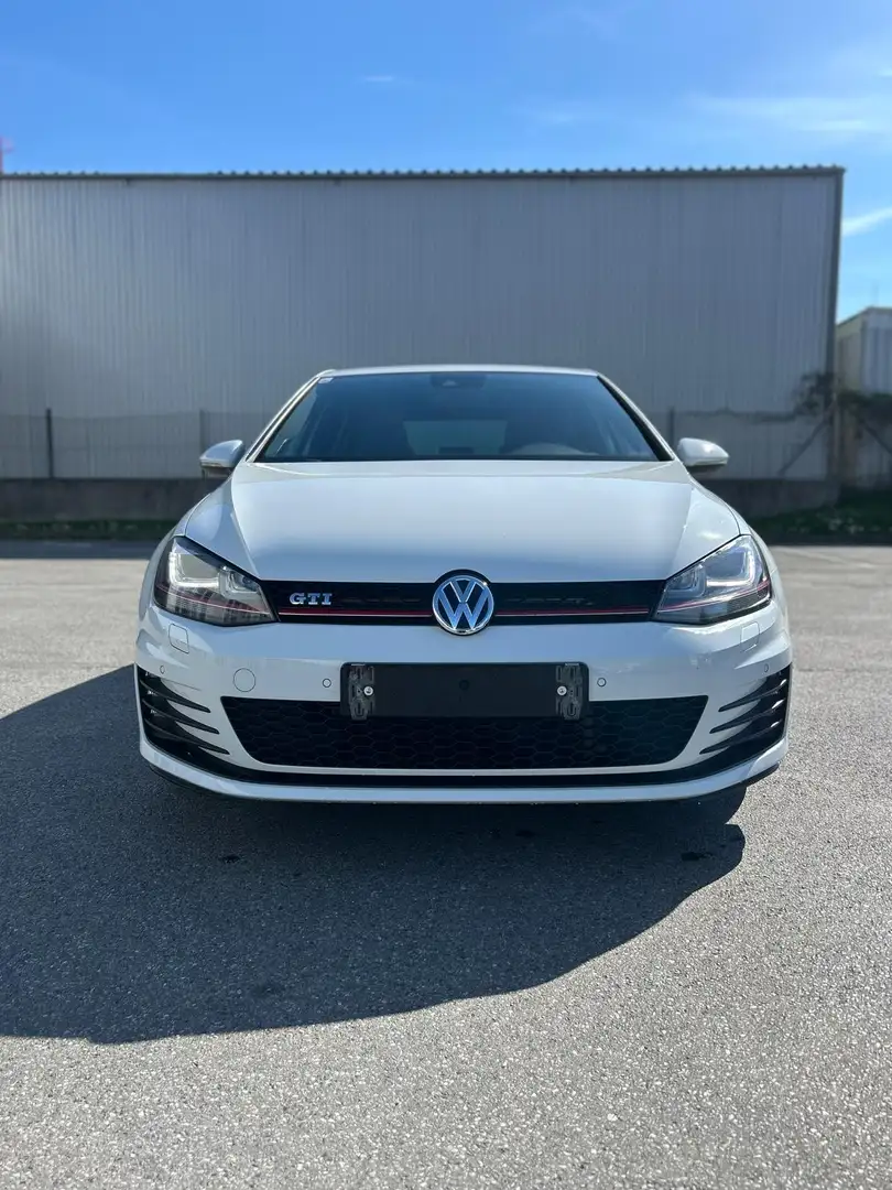 Volkswagen Golf GTI 2,0 TSI Performance - 2