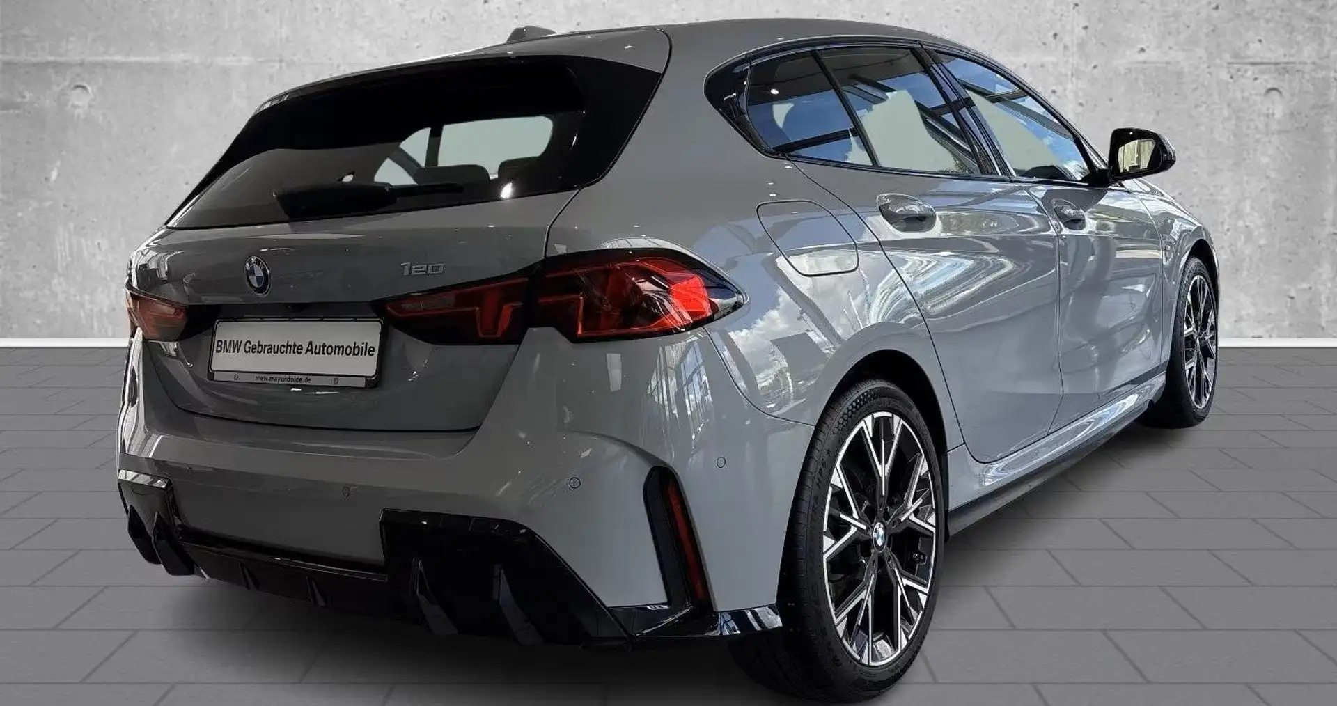 BMW 120 120i Msport auto 2025 170cv camera 18" vari colori Grigio - 2