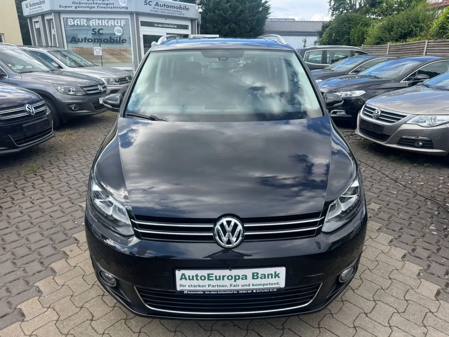 Volkswagen Touran Highline 2,0 TDI DSG BMT Schwarz - 2
