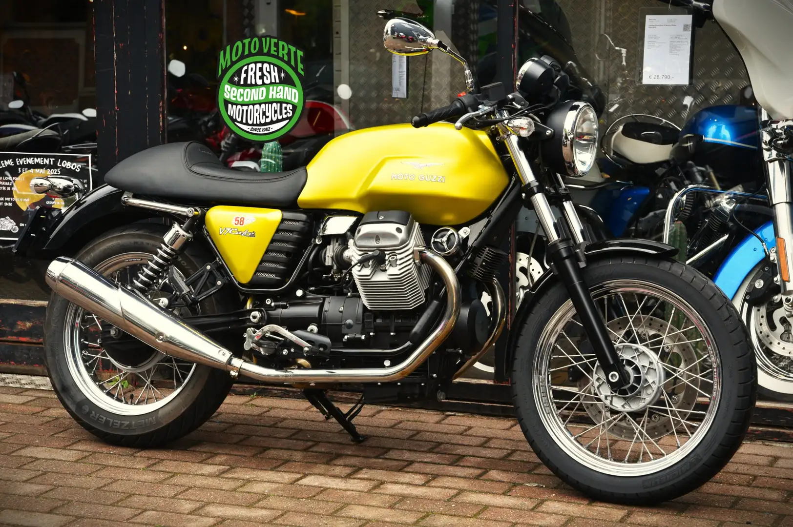 Moto Guzzi V 7 CAFE CLASSIC ***MOTO VERTE*** Amarillo - 1