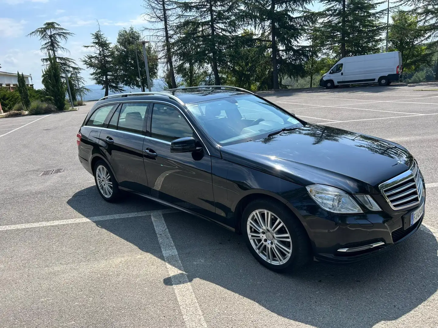 Mercedes-Benz E 220 SW - 1