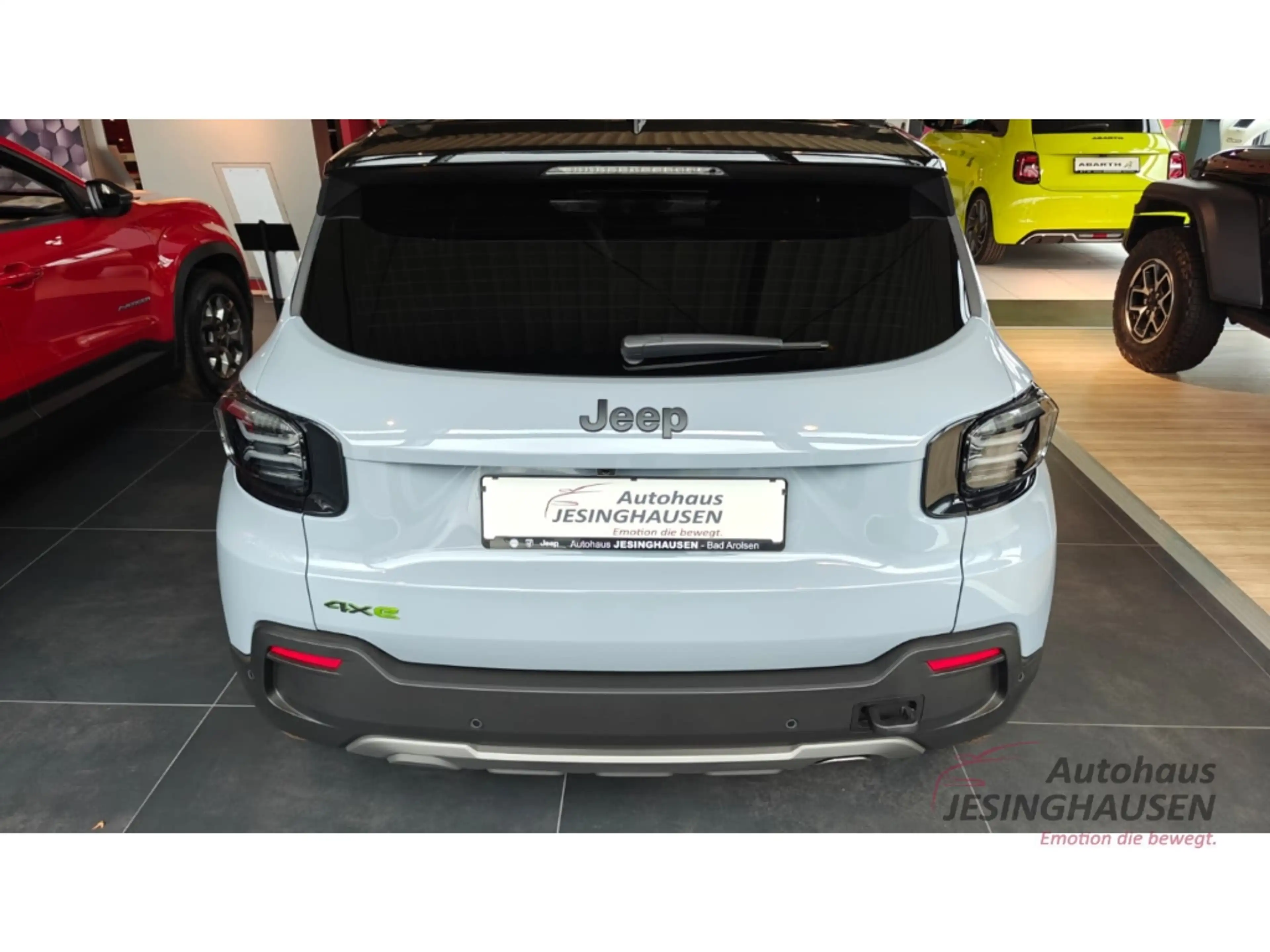 Jeep Avenger Overland MHEV Allrad 4xe+ACC+Rückfahrkam+Keyles Na — photo 6