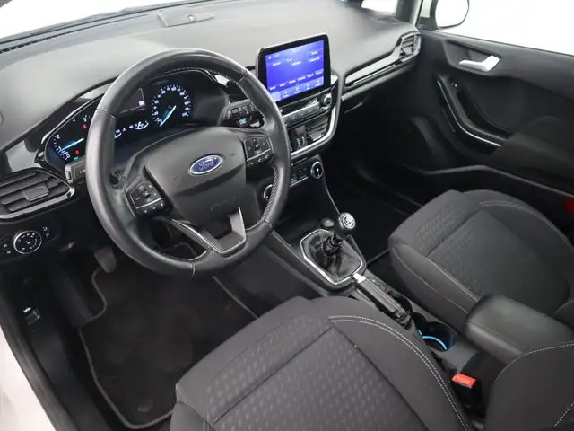 Ford Fiesta view 9