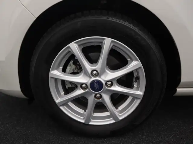 Ford Fiesta view 6