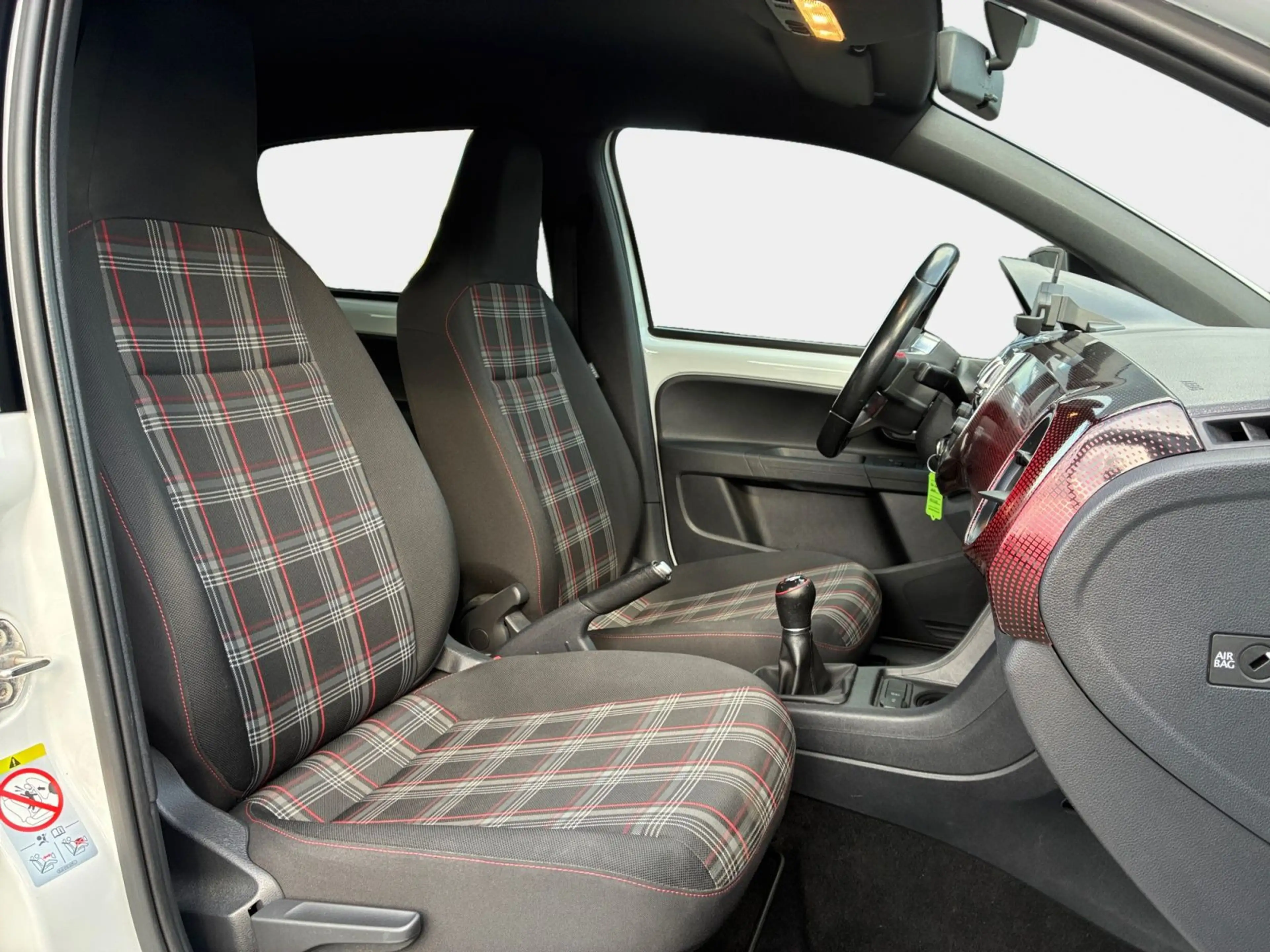 Volkswagen up! GTI 1.0 TSI PDC Klima — photo 15