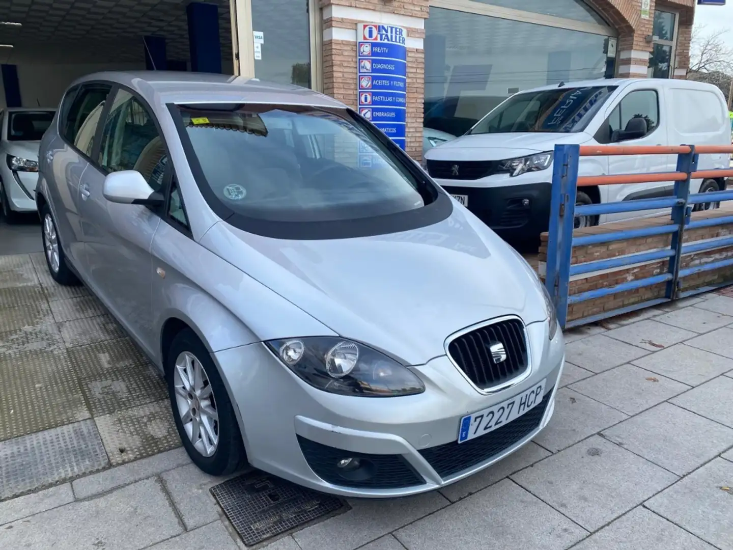 SEAT Altea 1.6TDI CR S&S Style E-eco. Gris - 2