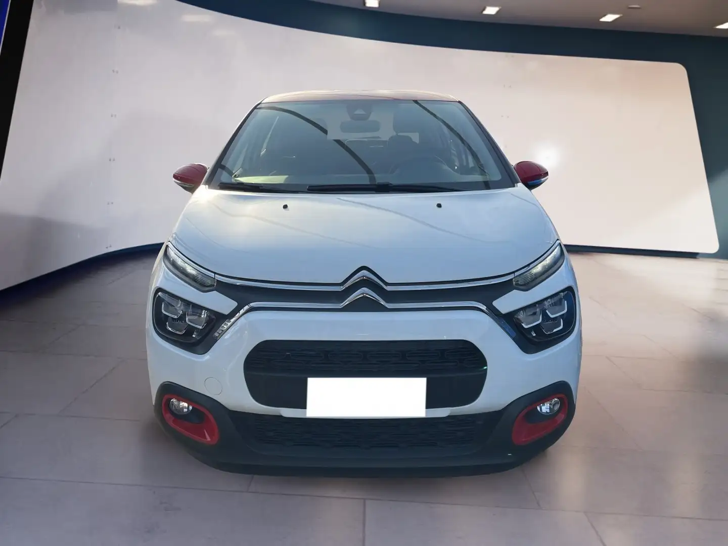 Citroen C3 III 2017 1.2 puretech Shine s&s 83cv Bianco - 1