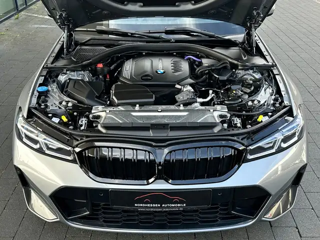 BMW 3 Series view 6