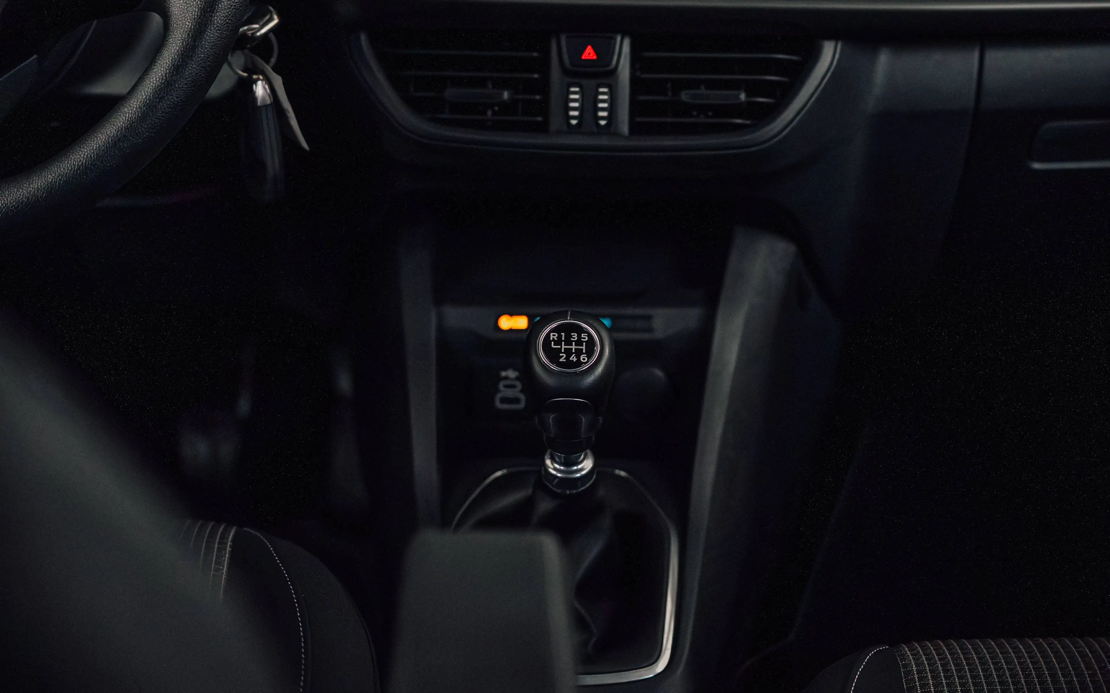 Ford Tourneo Courier Tourneo 1.0 — photo 24