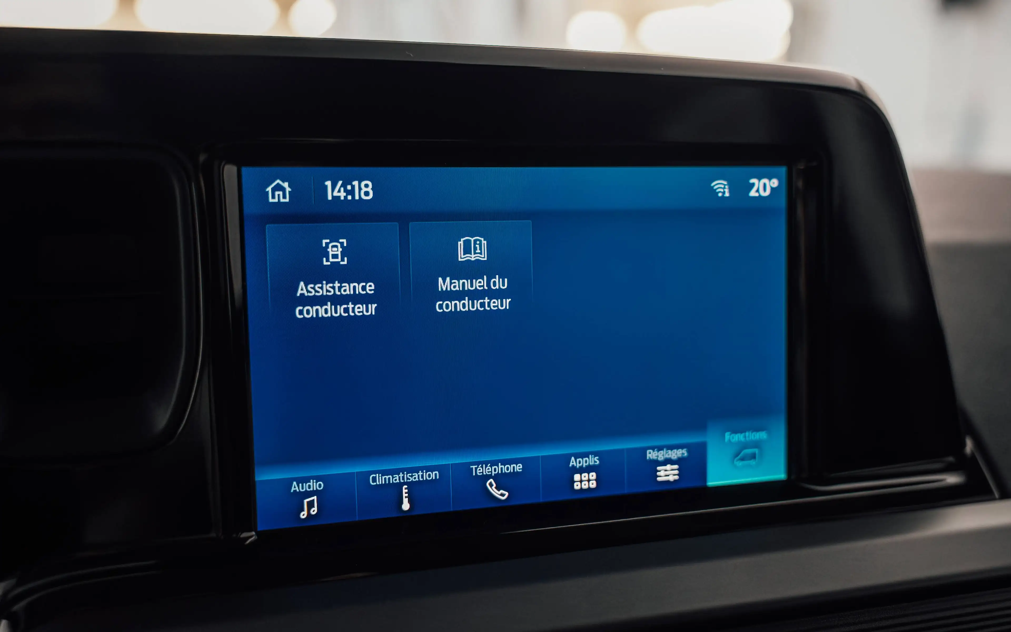 Ford Tourneo Courier Tourneo 1.0 — photo 18