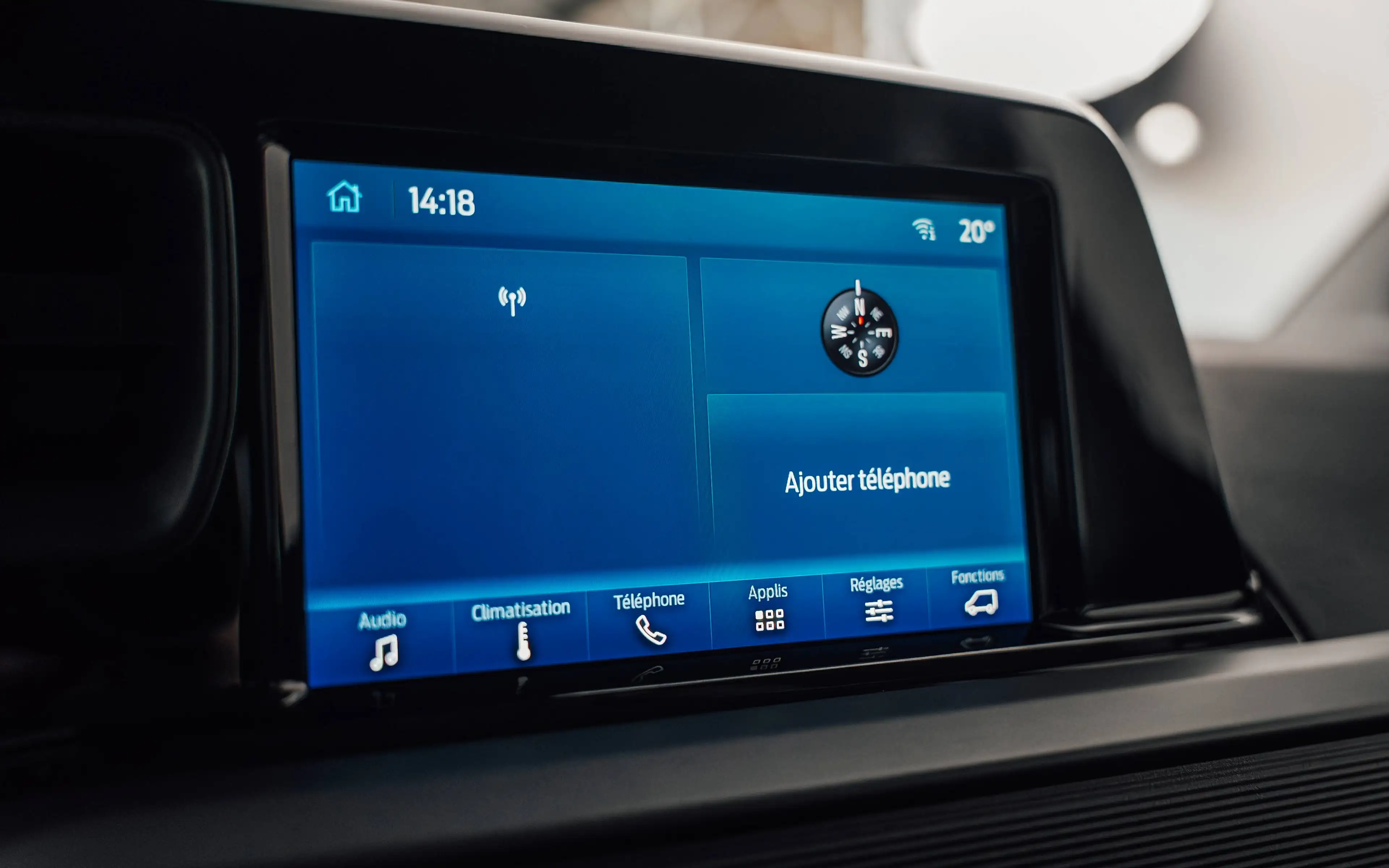 Ford Tourneo Courier Tourneo 1.0 — photo 20