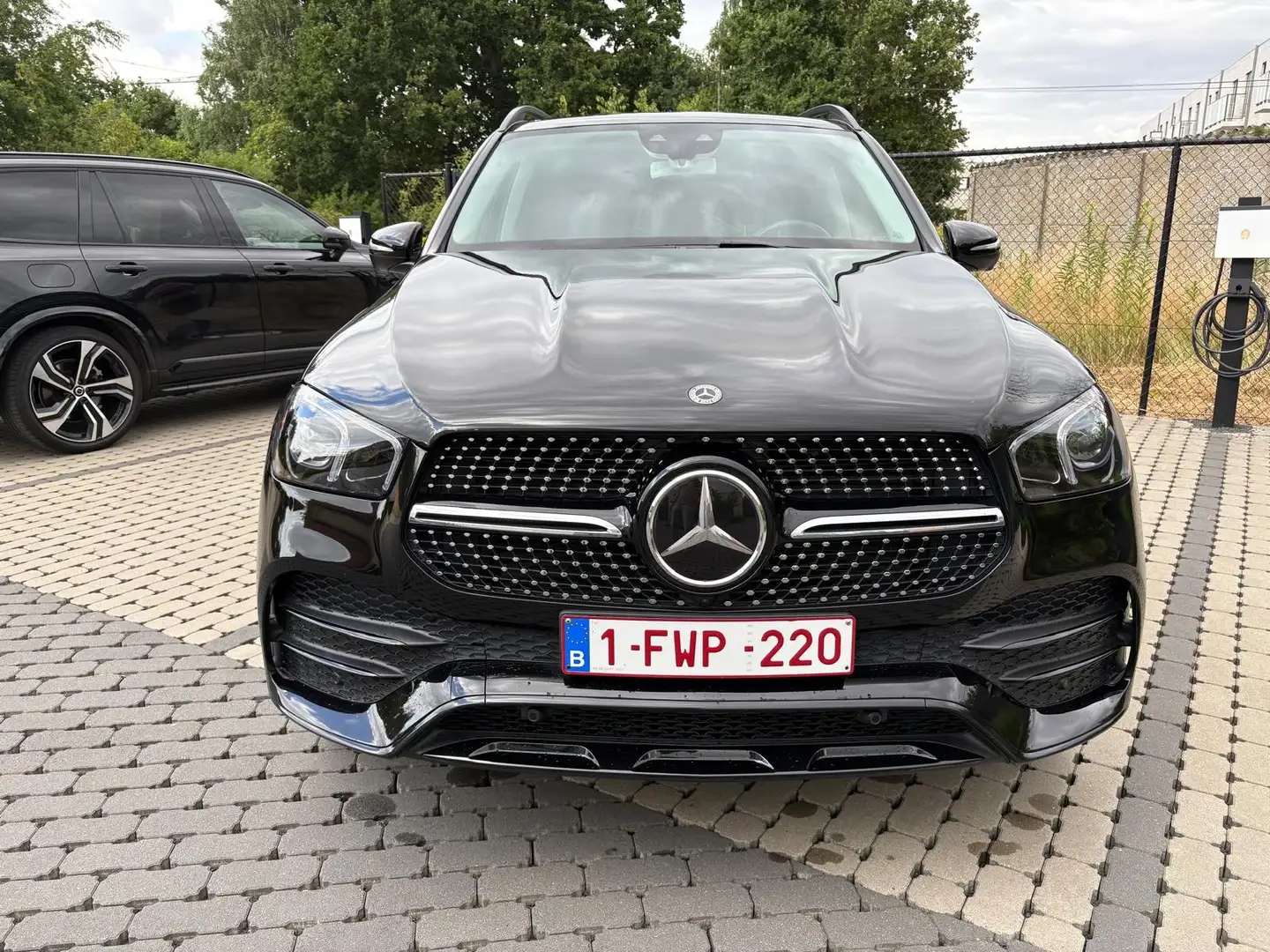 Mercedes-Benz GLE 350 GLE 350 de 4Matic 9G-TRONIC AMG Line Zwart - 2