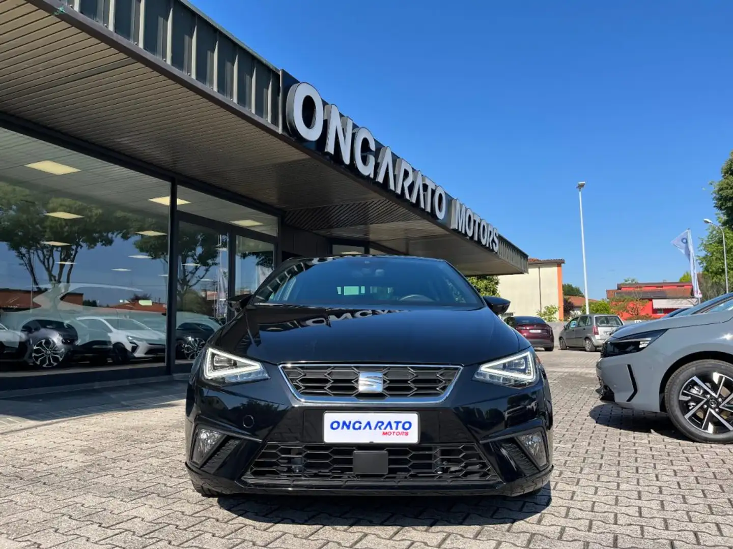 SEAT Ibiza 1.0 EcoTSI 95CV 5p FR #Luci.Ambient#Clima.Automati Nero - 2
