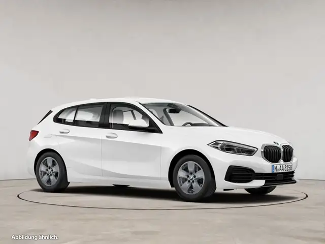 BMW 1 Series view 9