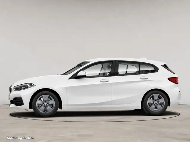 BMW 1 Series view 5