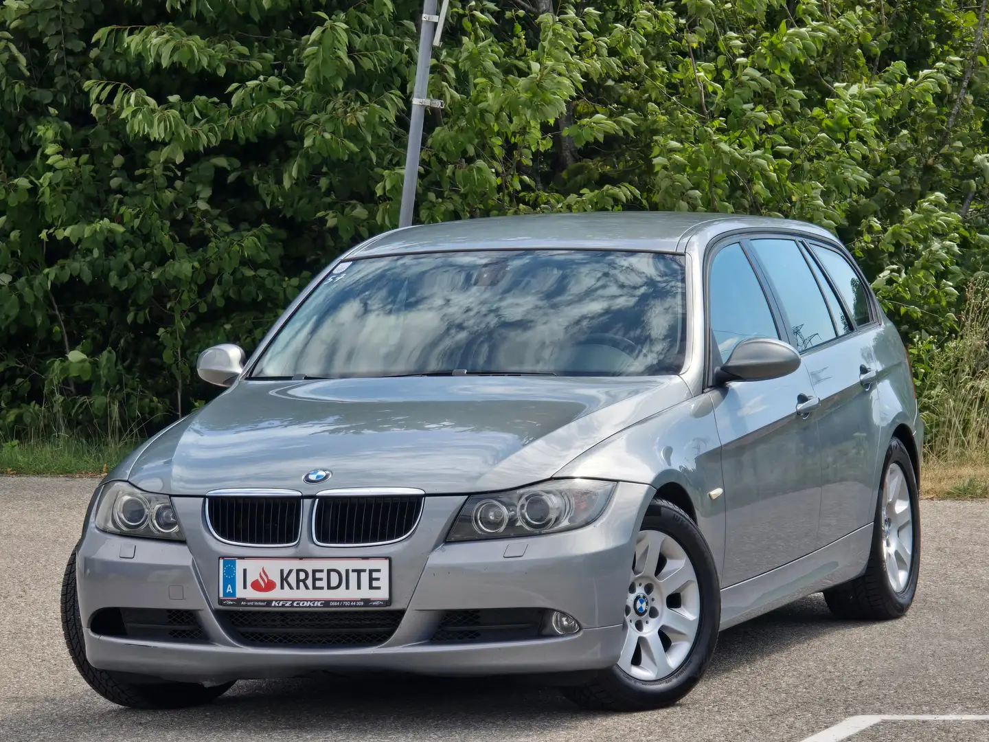 BMW 320 d Touring Top* Kredit* Braun Leder* Klima*Tempomat Grau - 1