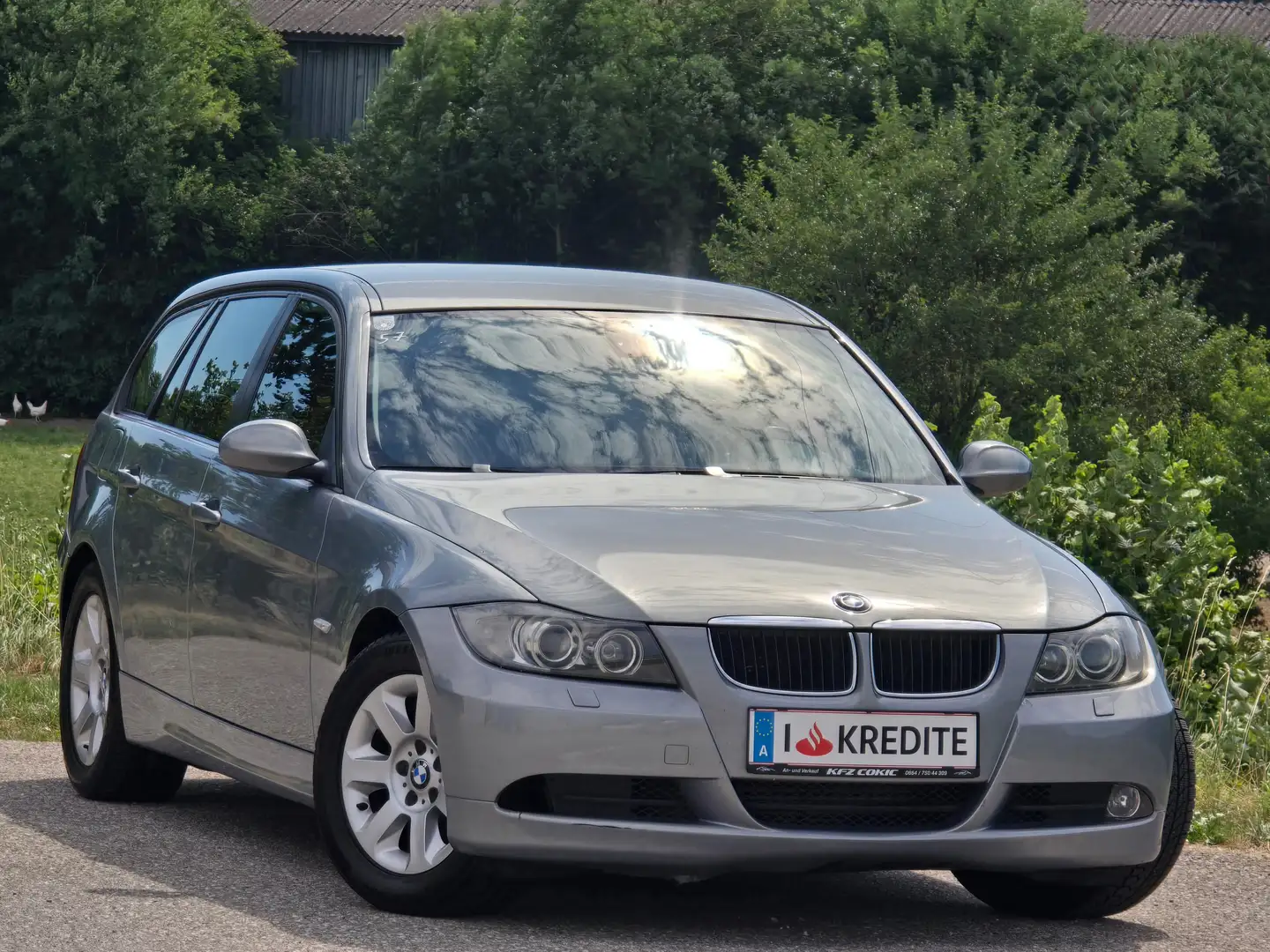 BMW 320 d Touring Top* Kredit* Braun Leder* Klima*Tempomat Grau - 2